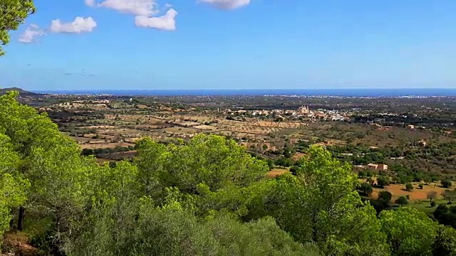 马略卡平原附近的Santuario de la Consolación - S 'Alqueria Blanca - Santanyí /巴利阿里群岛，西班牙视频素材