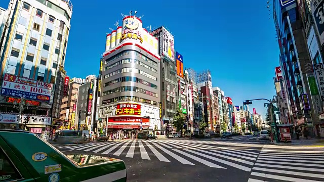 时间流逝，新宿区拥挤不堪视频下载