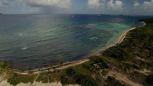 飞越加勒比海的游艇视频下载