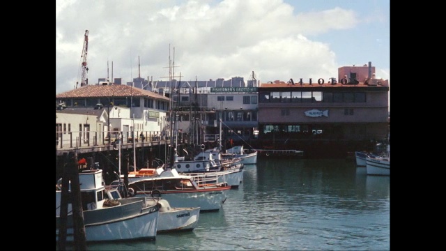 美国加州旧金山，餐厅附近的海港景色视频素材