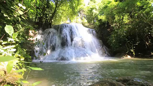 淮梅哈明瀑布视频素材