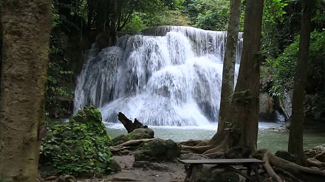 淮梅哈明瀑布视频素材