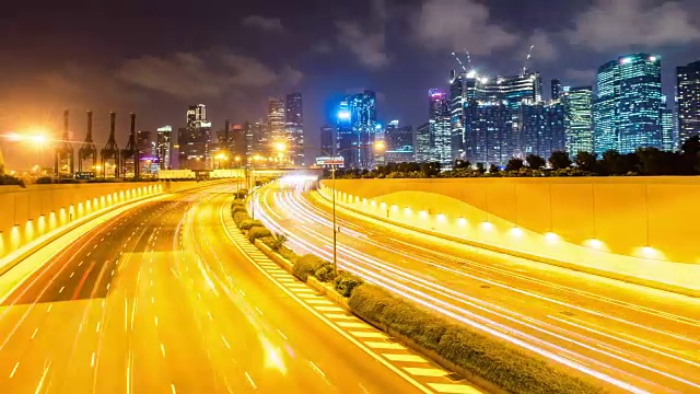 近水区道路交通和现代城市景观。日以继夜的时间流逝视频素材