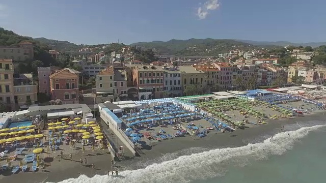 海滩度假村鸟瞰图视频素材