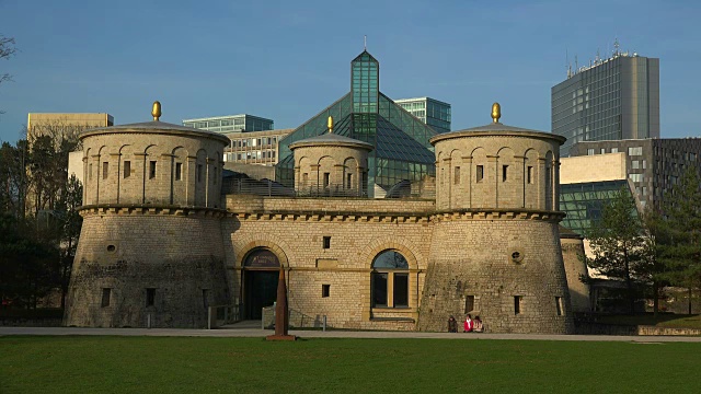 Fort Thuengen与现代艺术博物馆，让大公，MUDAM, Kirchberg，卢森堡市，卢森堡大公国视频素材