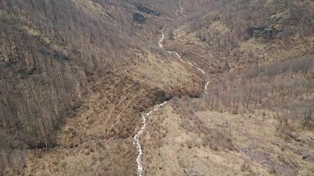 山溪-无人机的观点视频素材