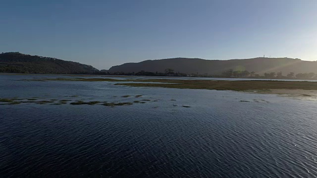 日落时分美丽的奈斯那湿地景色视频素材