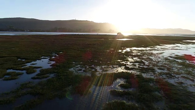 日落时分美丽的奈斯那湿地景色视频素材