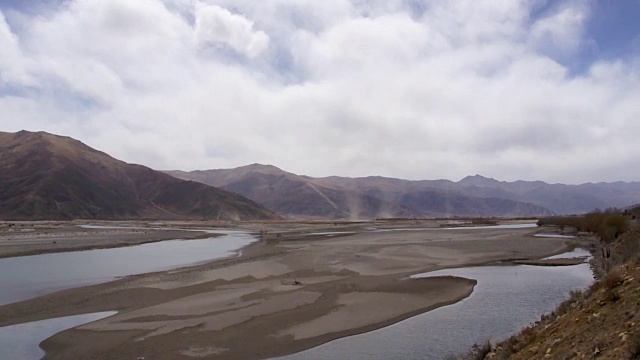 西藏拉萨的山景视频素材