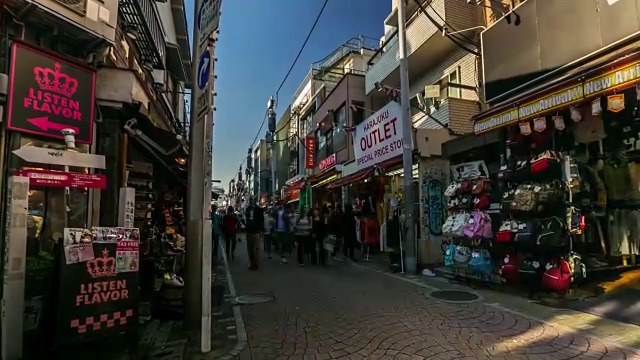 在原宿区，人们很长一段时间都很拥挤视频下载