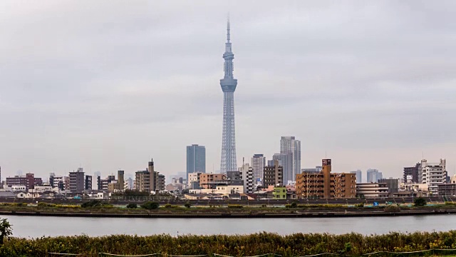 时间推移东京天空树在阴天视频下载