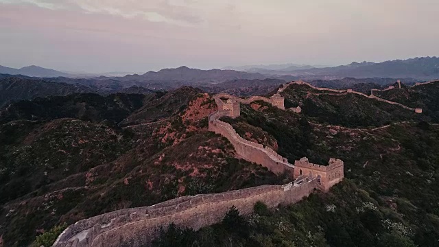 万里长城日出鸟瞰图视频素材