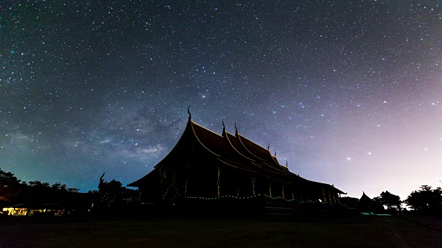 泰国的银河之星和诗琳通寺(卧佛寺)视频下载