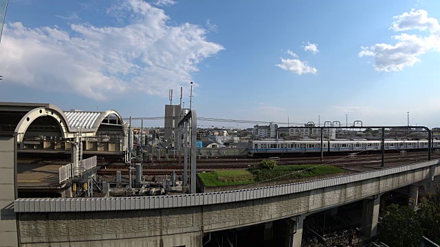 从日本东京共同社出发的小田裕列车视频素材