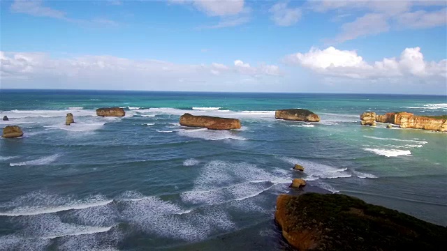 鸟瞰图的海湾的岛屿视频素材