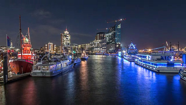 汉堡Elbphilharmonie的夜景视频素材