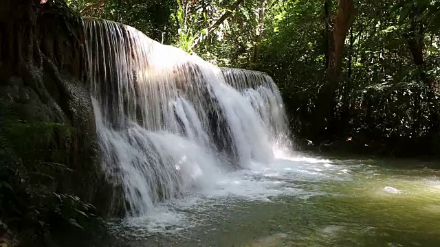 淮梅哈明瀑布视频素材