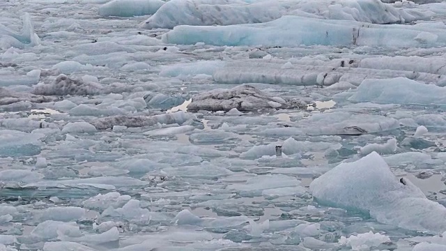 电影倾斜:冰岛Jokulsarlon泻湖和Vatnajokull冰川视频素材