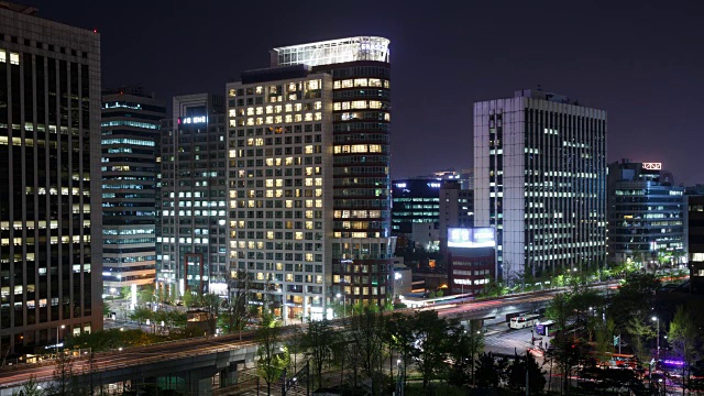 通日路的交通夜景，在西顺门路附近视频素材