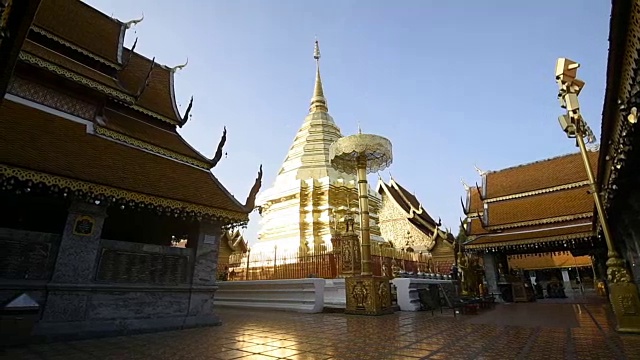 泰国北部最神圣的寺庙，素贴Wat Phra That Doi Suthep(也拼作Wat phrat Doi Suthep)视频素材