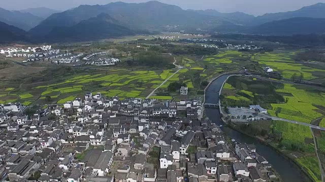 鸟瞰中国传统村落视频素材