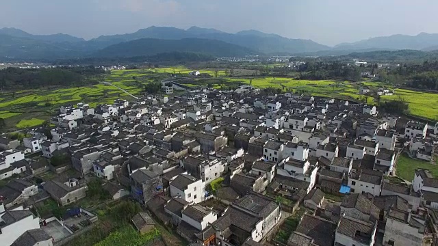 鸟瞰中国传统村落视频素材