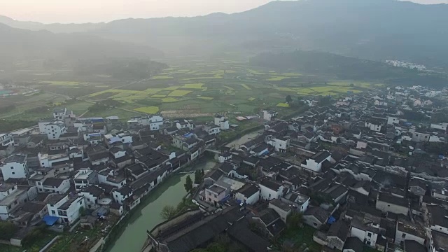 鸟瞰中国传统村落视频素材