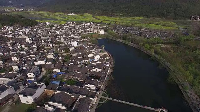 鸟瞰中国传统村落视频素材