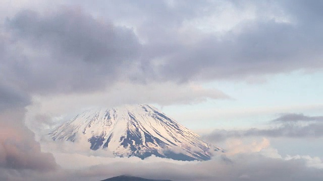 富士山薄雾视频素材