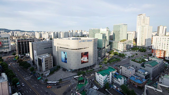 永登浦的时代广场(城市娱乐生活中心)在日出时的景象视频素材