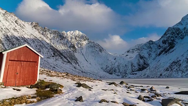 4K时间的海景与雪山云雾在罗浮敦群岛，挪威视频下载