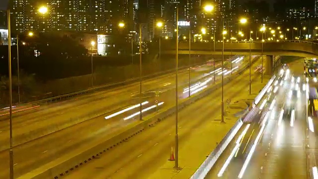 香港市中心夜间的交通状况视频素材