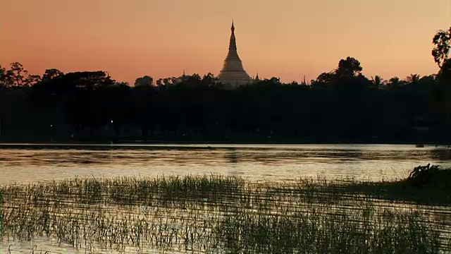 茵莱湖和宝塔视频素材