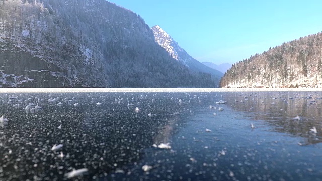 科尼西湖鸟瞰图。德国，巴伐利亚，贝希特斯加德纳地，阿尔卑斯山视频下载