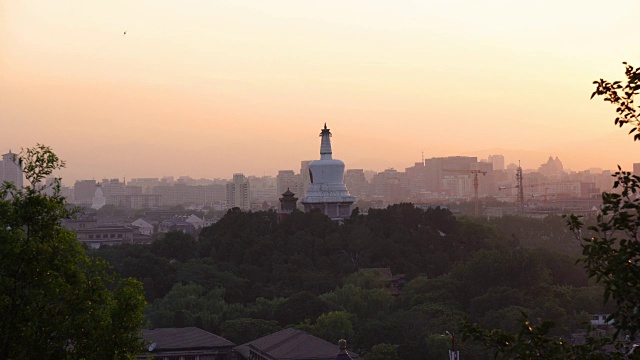 北京著名的北海公园日落视频素材