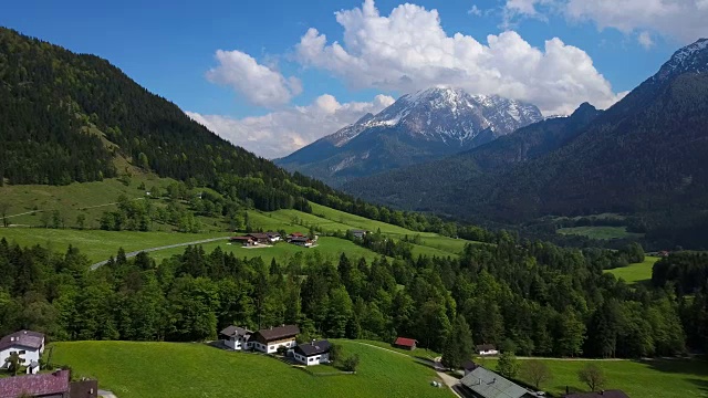 德国巴伐利亚州，上巴伐利亚州，Berchtesgadener地，拉姆索附近的山区景观视频素材