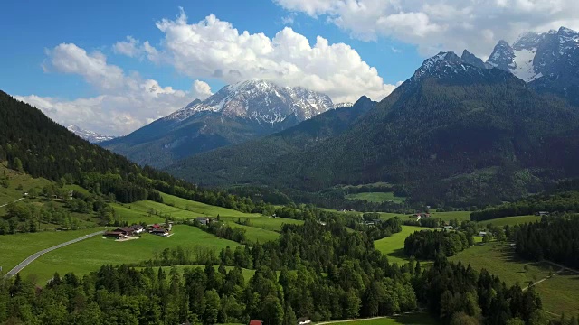 德国巴伐利亚州，上巴伐利亚州，Berchtesgadener地，拉姆索附近的山区景观视频素材