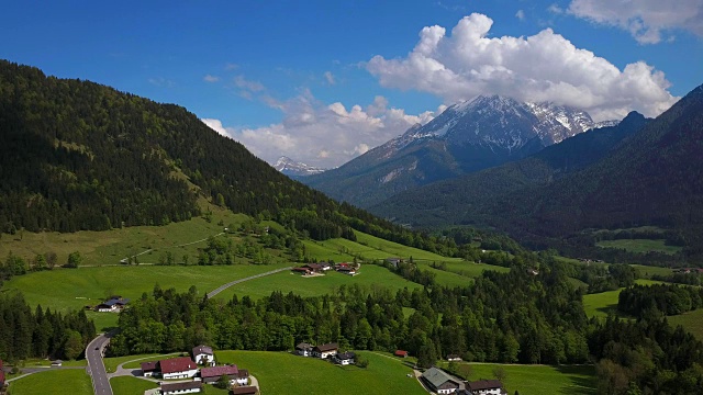 德国巴伐利亚州，上巴伐利亚州，Berchtesgadener地，拉姆索附近的山区景观视频素材