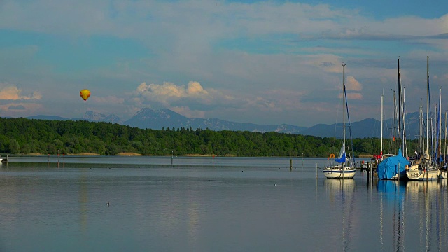 湖Chiemsee Seebruck附近Chiemgau,上巴伐利亚,德国巴伐利亚视频素材