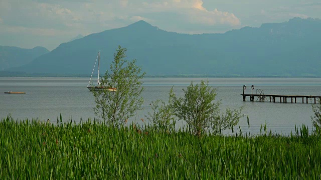 湖Chiemsee Seebruck附近Chiemgau,上巴伐利亚,德国巴伐利亚视频素材