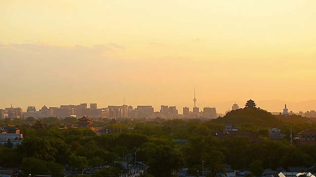 日落时分的北京天际线视频素材