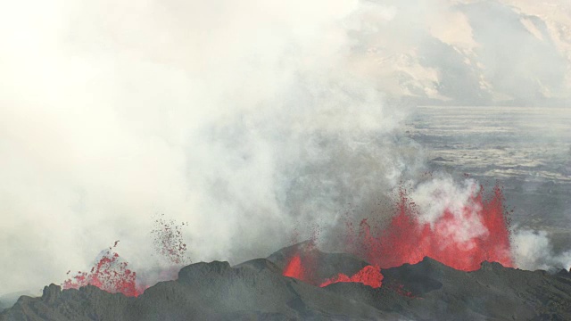 冰岛:巴尔达本加火山爆发视频素材