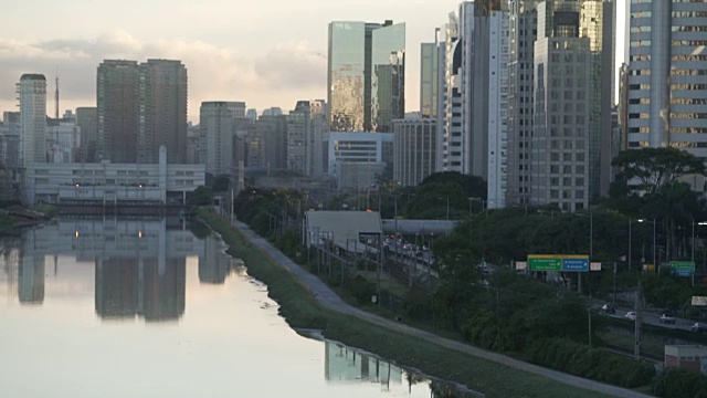 边际Pinheiros，圣保罗视频素材