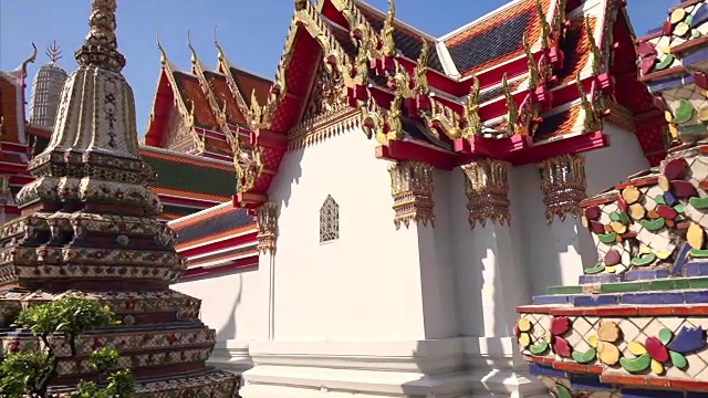 华丽的佛塔和建筑Wat Pho在曼谷，泰国视频素材