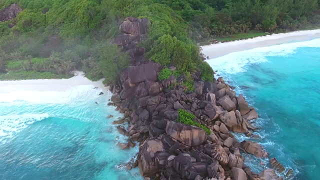 塞舌尔，拉迪格岛，大安斯海滩，无人机，鸟瞰图视频素材