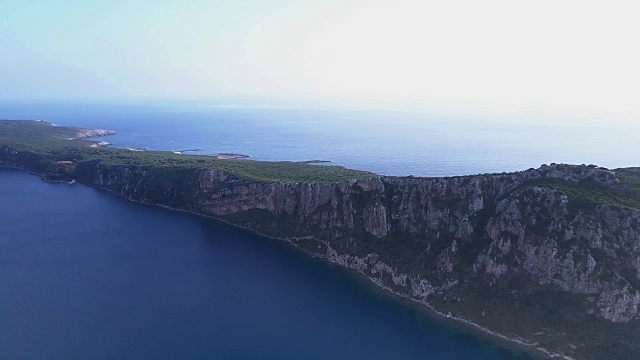 飞过美丽的海景视频素材