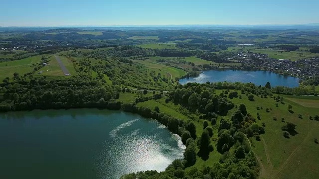 Weinfeld Maar和Schalkenmehren Maar, Vulkaneifel, Eifel, Rhineland-Palatinate, Germany视频素材