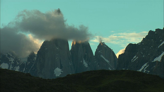 WS, Cerro Torre被云覆盖，阿根廷视频素材