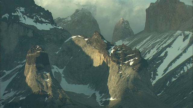 女士，Cordillera del Paine, Torres del Paine国家公园，智利视频素材