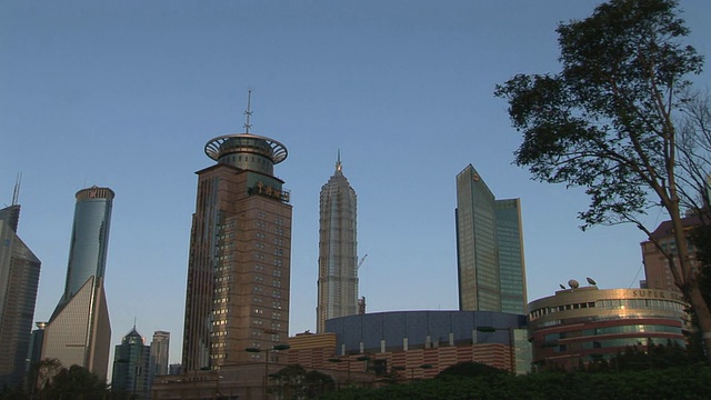 MS Top of jinmao Tower/ ZO jinmao Tower and skyline/ ZI jinmao Tower/中国上海视频素材